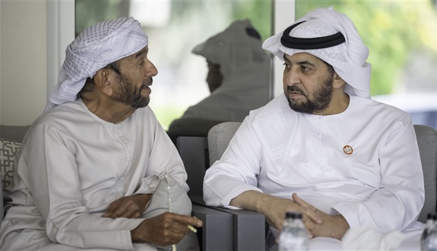 حمدان بن زايد يزور سرور بن محمد.. ويؤكد أهمية قيم التواصل والروابط الاجتماعية