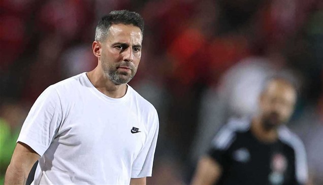 "فيفا" يلزم الزمالك بدفع 440 ألف دولار إلى فيريرا