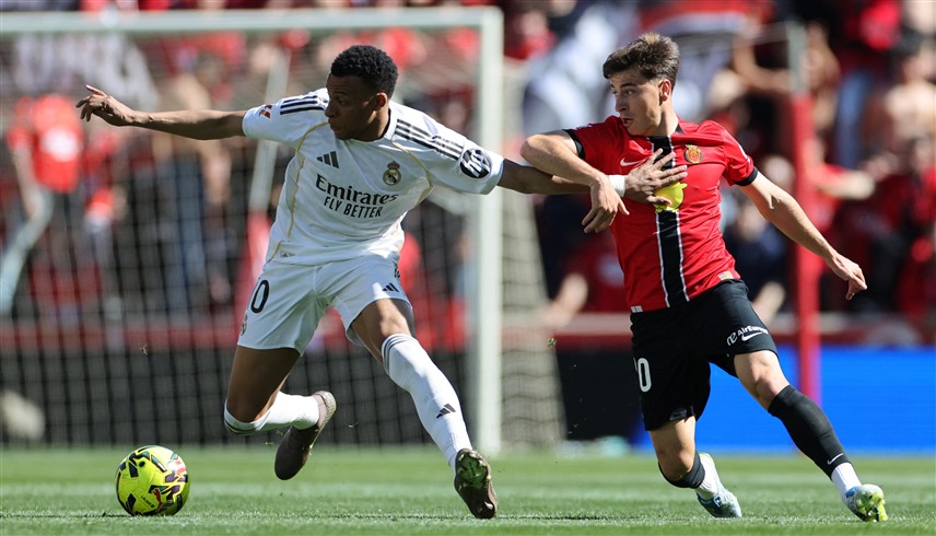 من لقاء مايوركا وريال مدريد (رويترز)