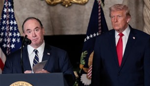 ما هي أسباب الإقالة الفورية لوزير البحرية الأمريكية؟