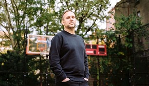 إمبراطورية بـ31 مليار دولار.. مايكل روبن من بائع بذور مفلس إلى وحش اقتصادي