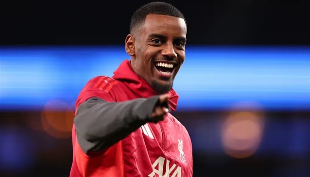 إيزاك يعود إلى تدريبات ليفربول بعد غياب 4 أشهر