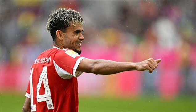 أينما تواجد حلّت البطولات.. لويس دياز يحكم قبضته على رابع دوريات أوروبا 