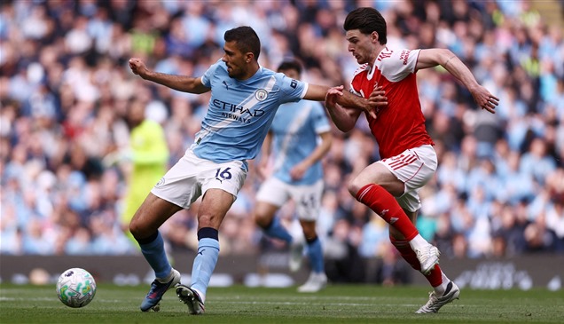 آرسنال يطارد "خيال" غوارديولا في أمتار الحسم الأخيرة 