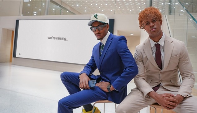 طالبان يجمعان 5.1 مليون دولار بفكرة عبقرية داخل "iMessage".. ما هي؟