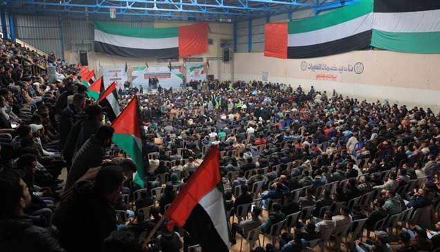 "حفظ الله محمد بن زايد".. مشاهد من اختيار 300 عريس فلسطيني ضمن مبادرة للفارس الشهم 3