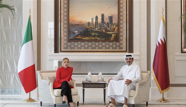 أمير قطر وميلوني يطالبان بخفض التصعيد لاحتواء أزمة الشرق الأوسط